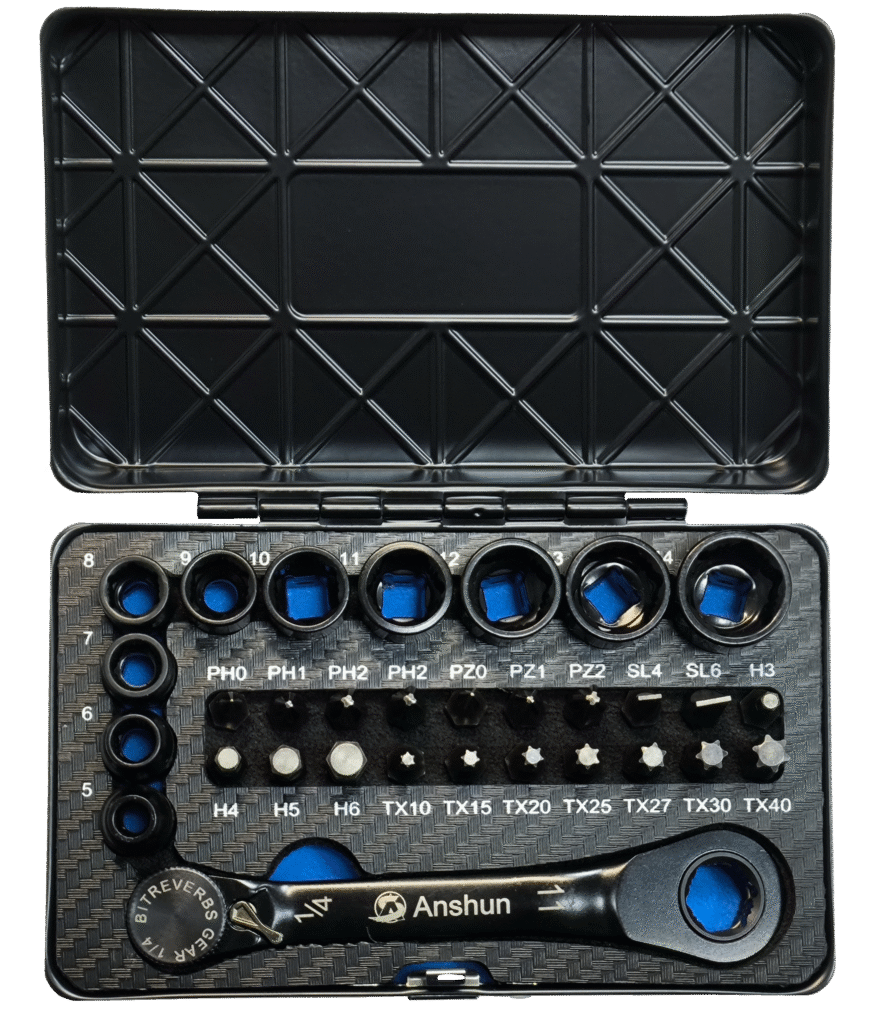 31PC 1/4″ & 11mm DRIVE GO-THROUGH SOCKET & BIT SET – METRIC