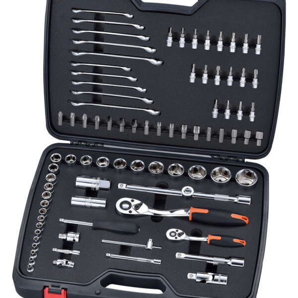 84PC 1/4" & 1/2" DRIVE RATCHET WRENCH SOCKET & BIT SET